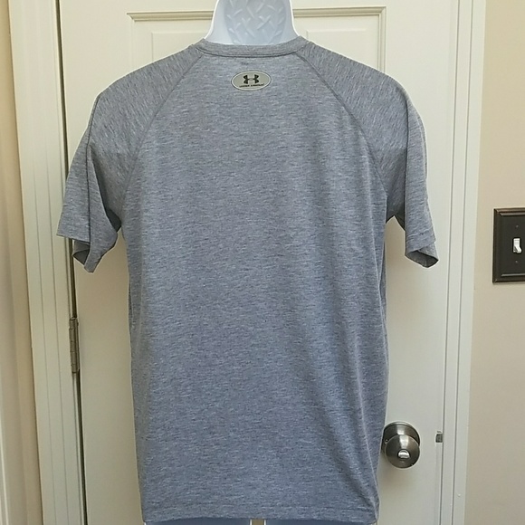 NWOT Under Armour heather grey tee, size S - Picture 2 of 2